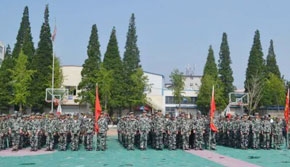 入學新生軍訓