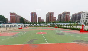 學校籃球場