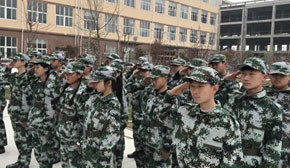 學生軍訓