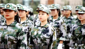 學院新生軍訓